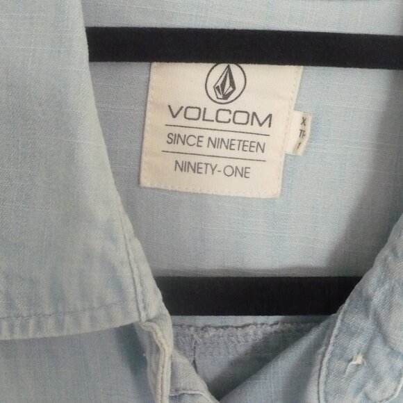 Ladies Distressed Chambray Button-Down Shirt Size XS by Volcom - Picture 5 of 6